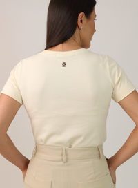 T-shirt Feminina Algodão com Elastano Nina - Bege Manteiga