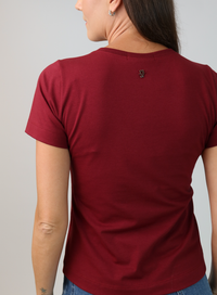 T-shirt Feminina Algodão com Elastano Nina - Vinho