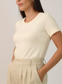 T-shirt Feminina Algodão com Elastano Nina - Bege Manteiga
