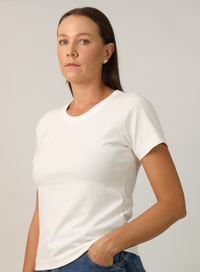 T-shirt Feminina Algodão com Elastano Nina - Off White