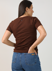 T-shirt Feminina Algodão com Elastano Nina - Marrom