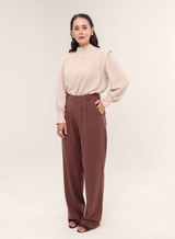 Blusa Tecido Plano Gola Alta Magy - Bege