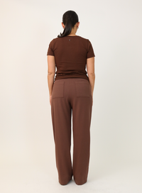 T-shirt Feminina Algodão com Elastano Nina - Marrom
