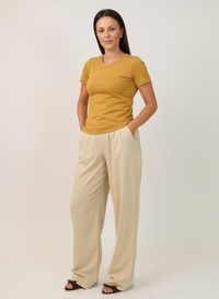 T-shirt Feminina Algodão com Elastano Nina - Caramelo