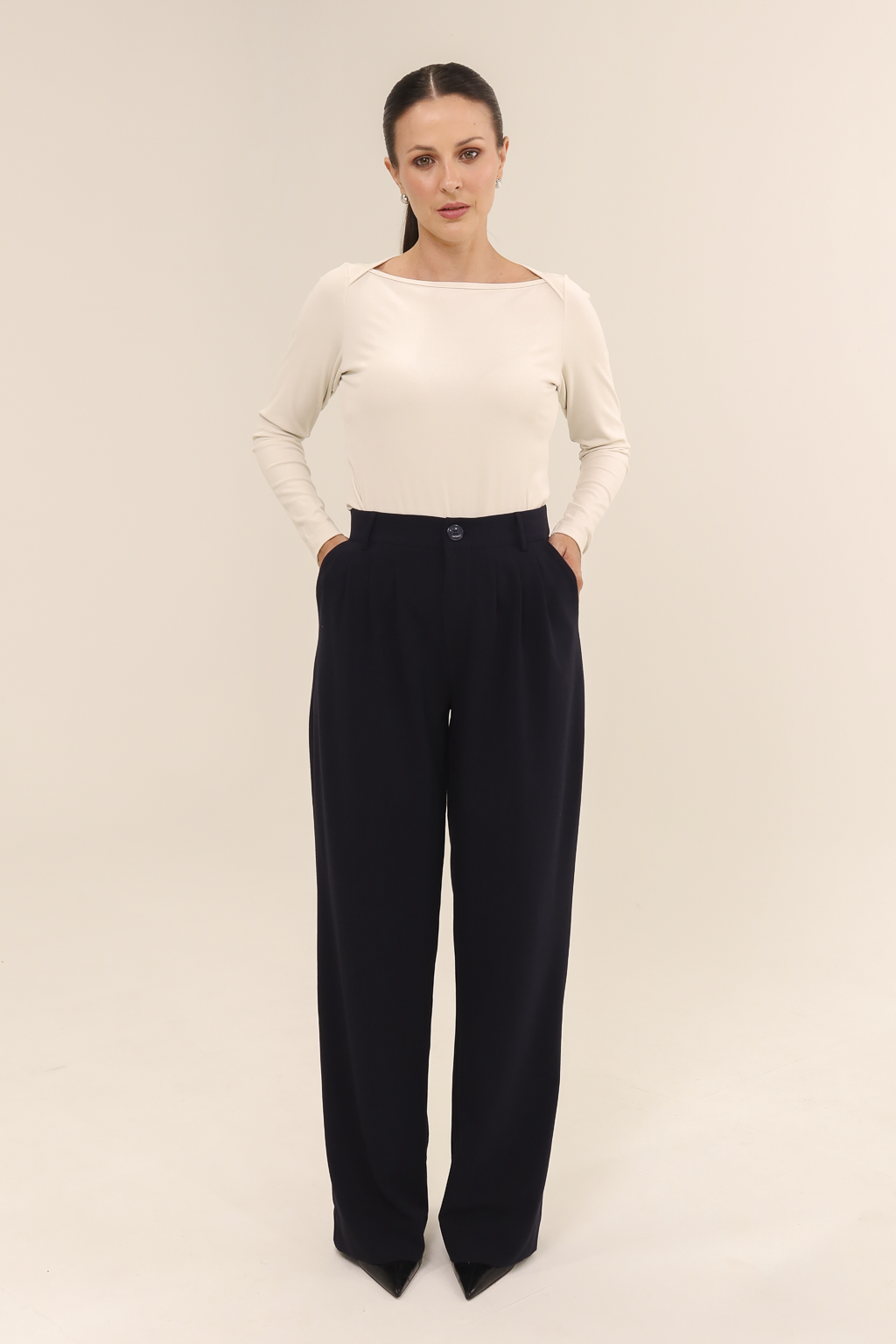 Blusa Malha Viscose Manga Longa Quinn - Bege