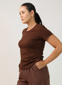 T-shirt Feminina Algodão com Elastano Nina - Marrom