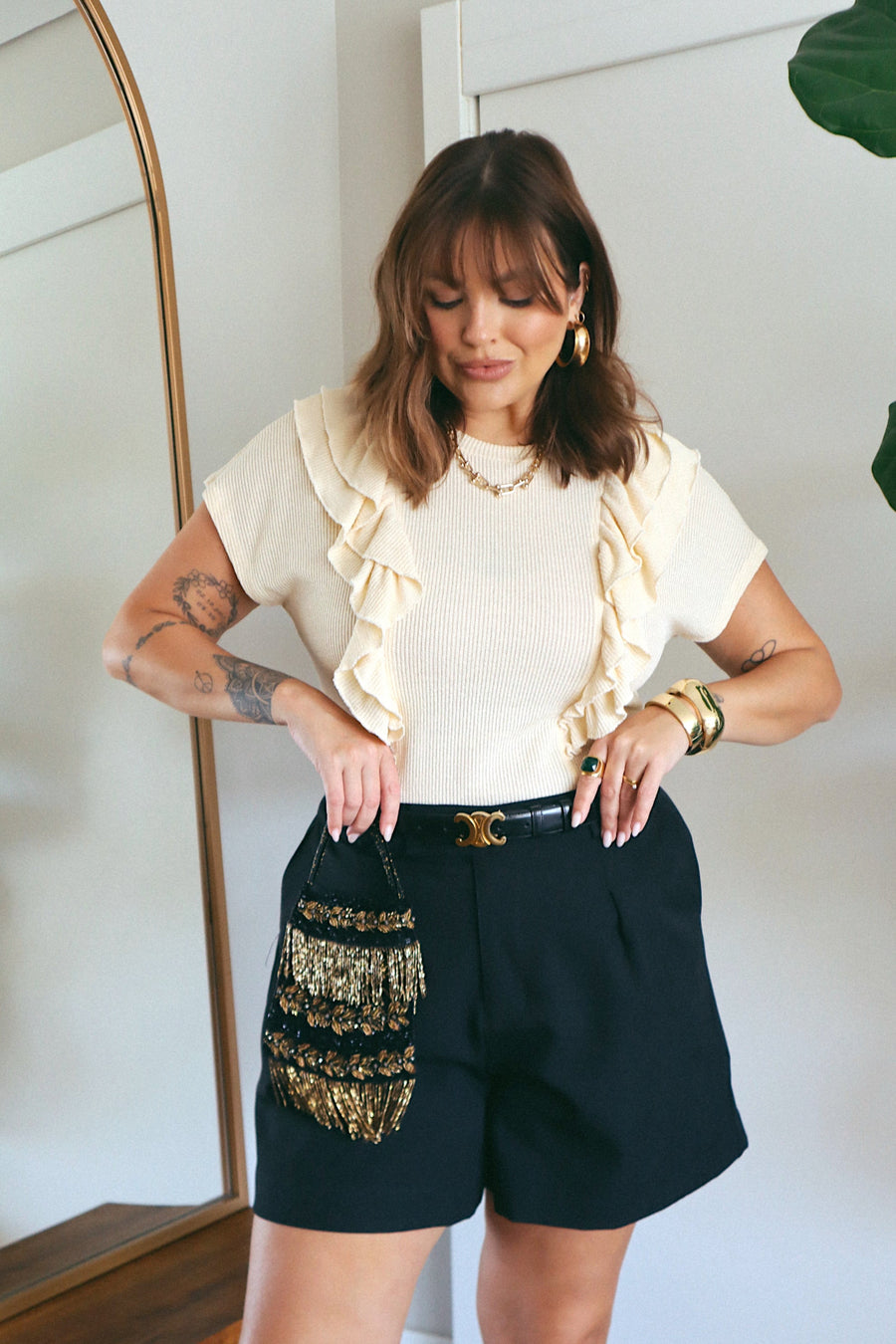 Blusa com Recortes e Babados Estela - Bege Manteiga