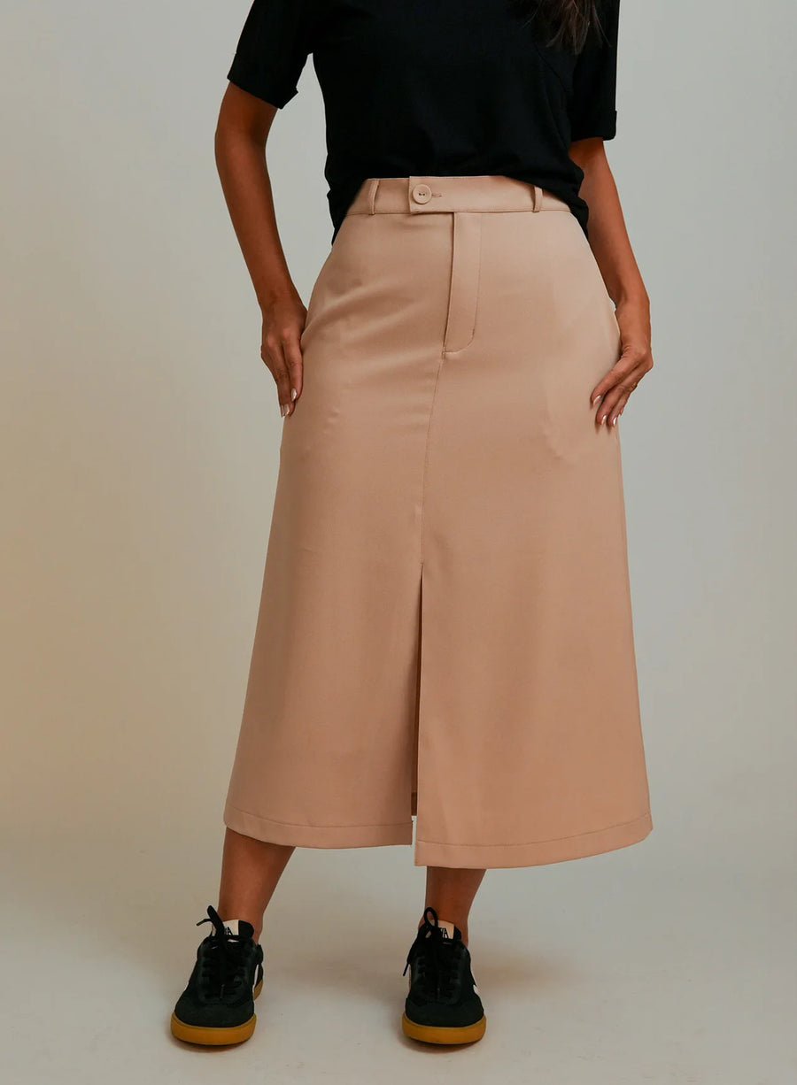 Saia Bege Lais: Clique e Descubra Mais no Site ELAZ – ELAZ